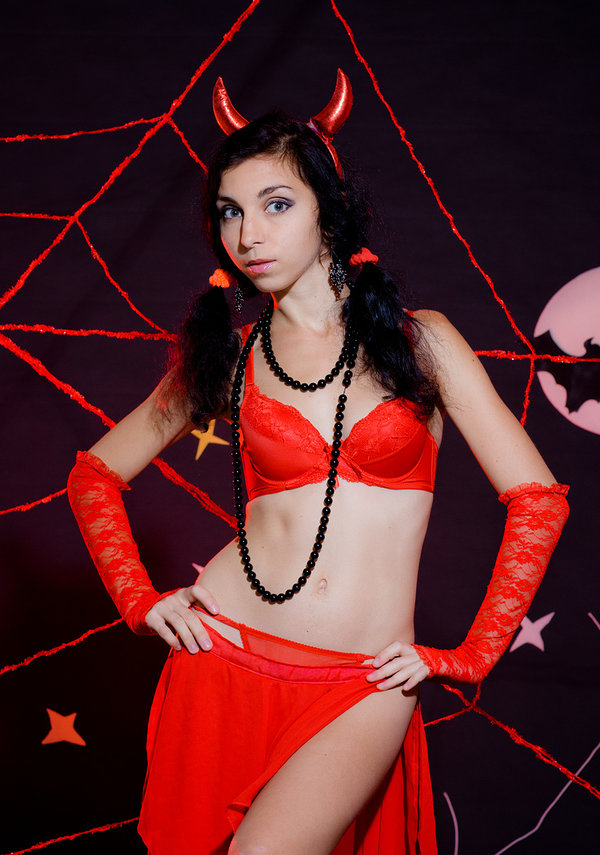 Олечунчик, 23 года, 2 размер груди